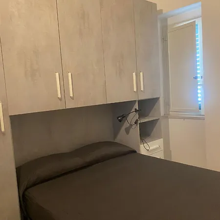 Essential Apartament Vasto